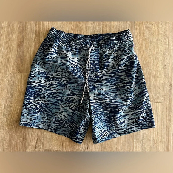 L.L. Bean Other - L.L. Bean Mens Vacationland Stretch Swim Trunks 8” Blue Abstract Pattern Size 33
